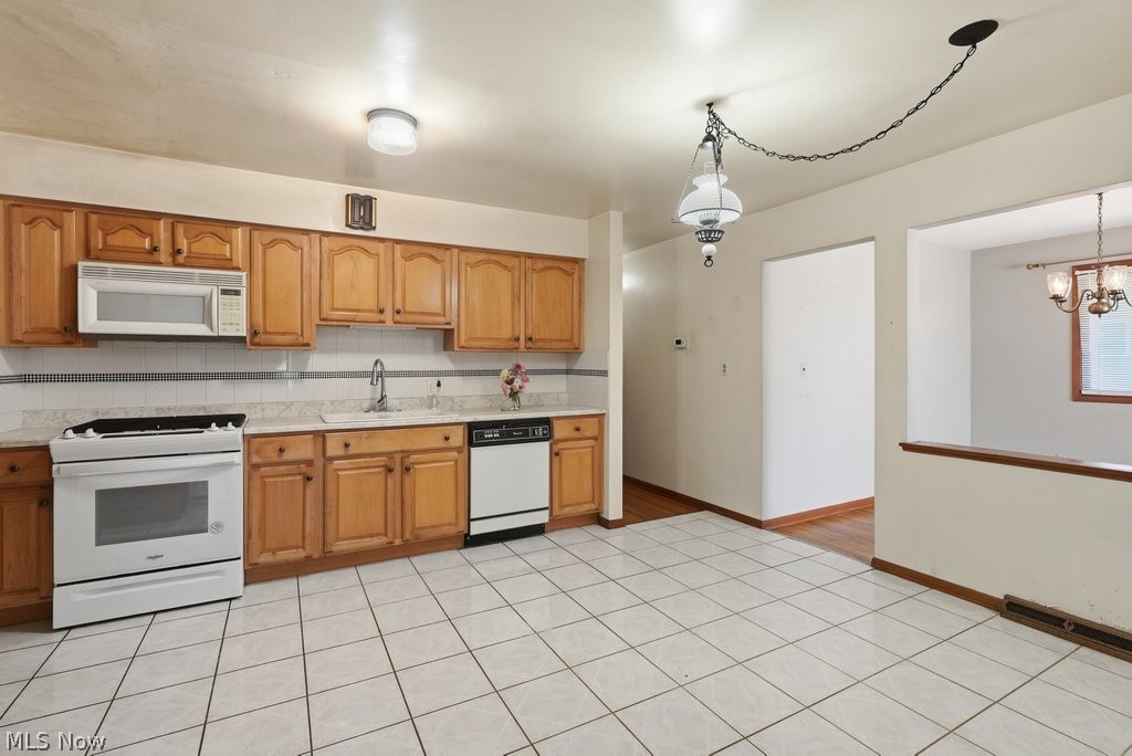 33305 W Sharondale Drive Solon OH 44139
