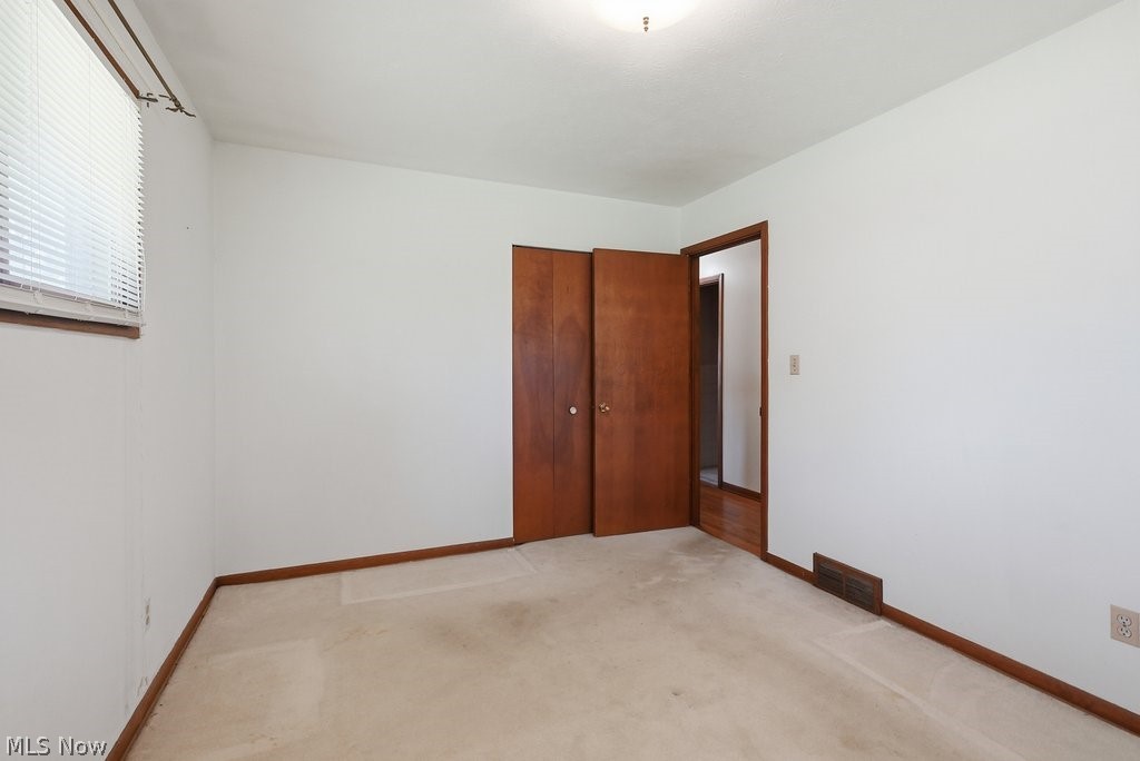 33305 W Sharondale Drive Solon OH 44139