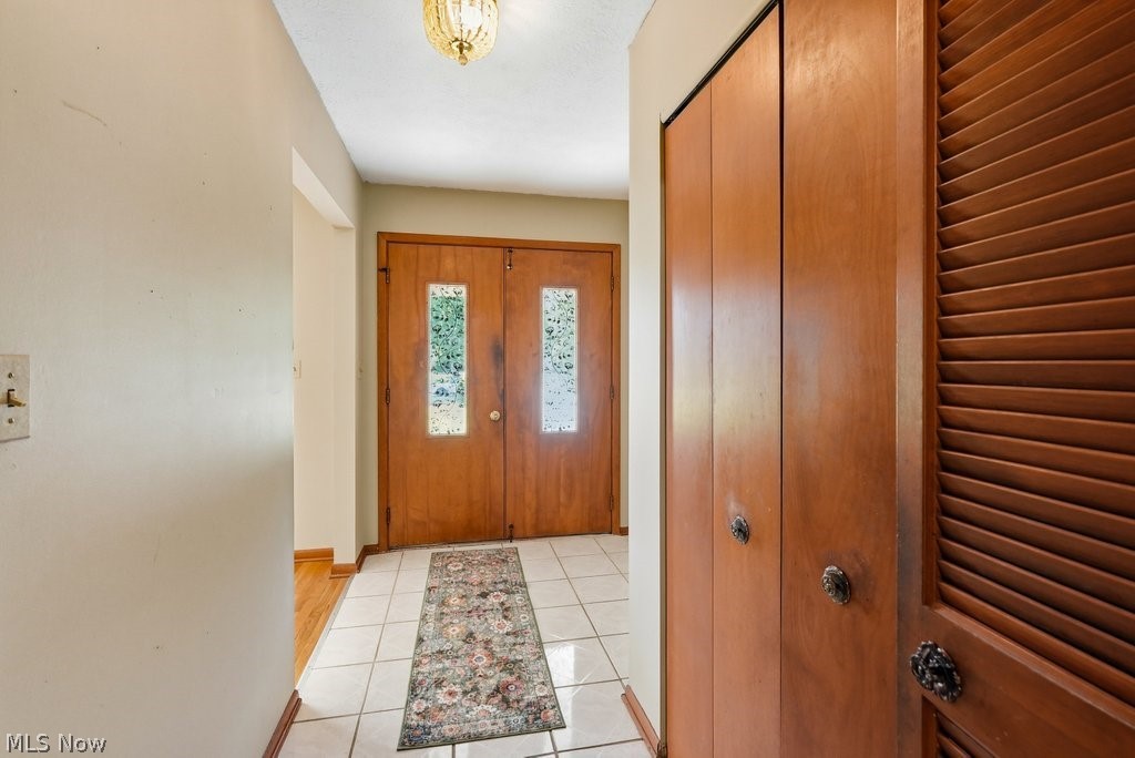 33305 W Sharondale Drive Solon OH 44139