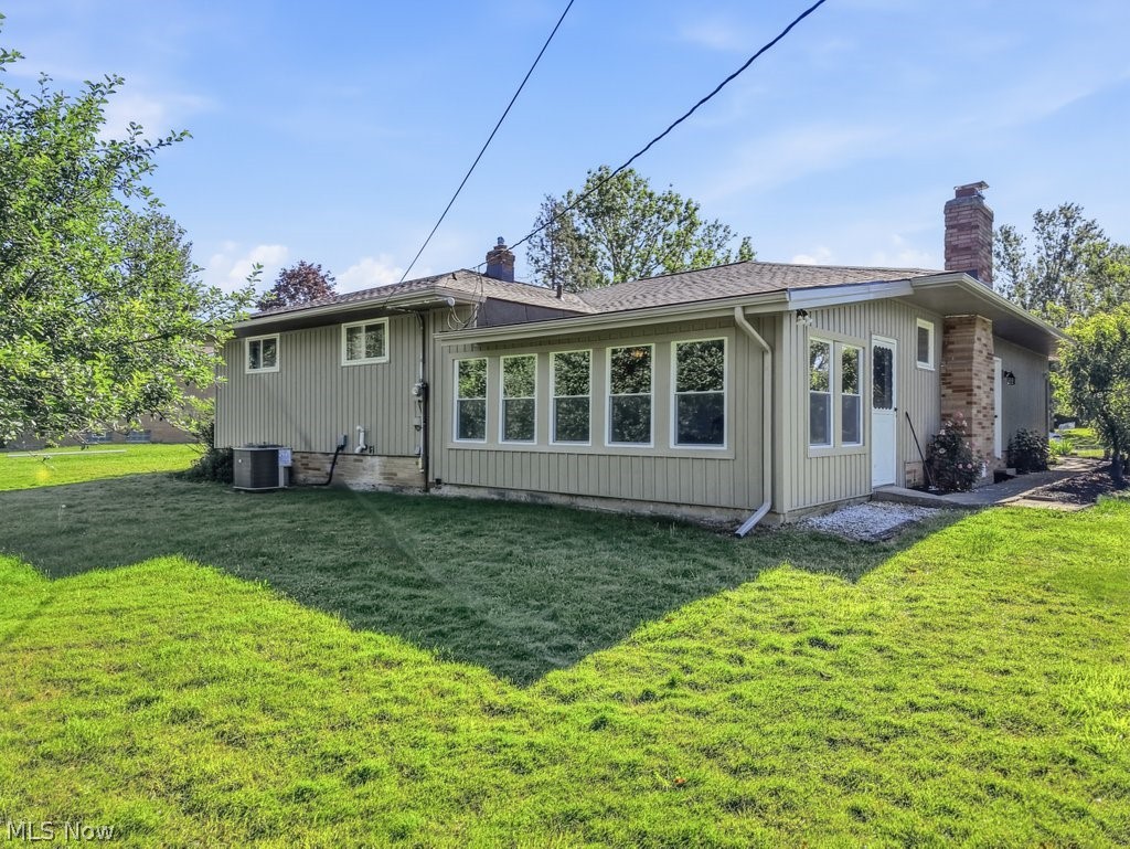 33305 W Sharondale Drive Solon OH 44139