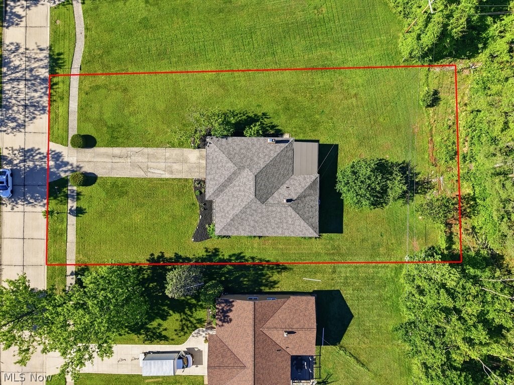 33305 W Sharondale Drive Solon OH 44139
