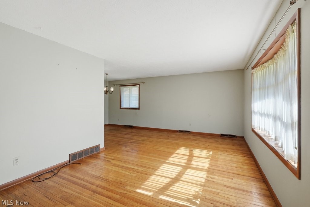 33305 W Sharondale Drive Solon OH 44139