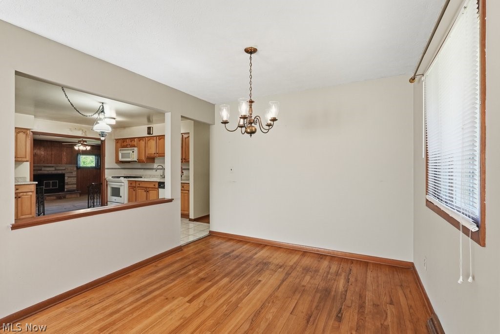 33305 W Sharondale Drive Solon OH 44139