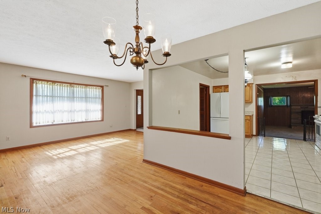 33305 W Sharondale Drive Solon OH 44139