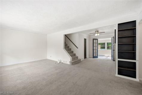 12958 W Pleasant Valley Road Parma OH 44130