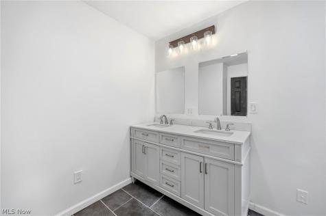 12958 W Pleasant Valley Road Parma OH 44130