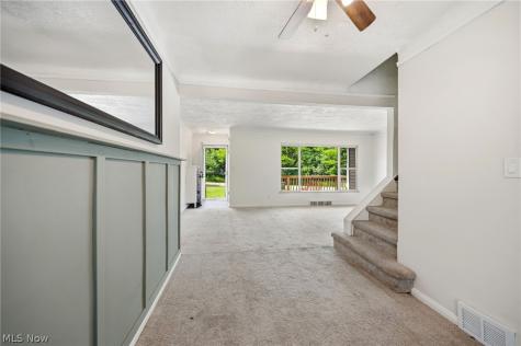 12958 W Pleasant Valley Road Parma OH 44130