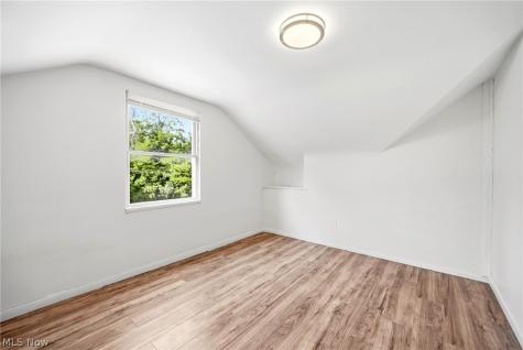 12958 W Pleasant Valley Road Parma OH 44130