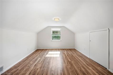 12958 W Pleasant Valley Road Parma OH 44130