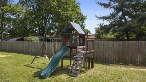 12958 W Pleasant Valley Road Parma OH 44130