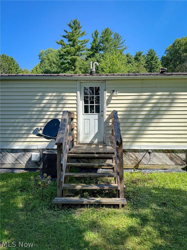 45688 County Road 58 Coshocton OH 43812