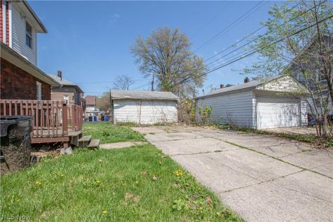 3211 W 116th Street Cleveland OH 44111