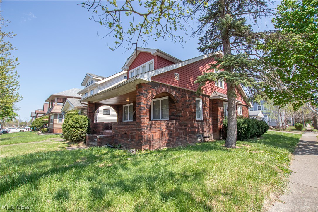3211 W 116th Street Cleveland OH 44111