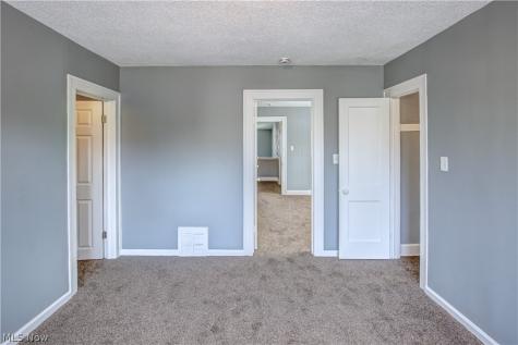 3211 W 116th Street Cleveland OH 44111