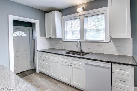 3211 W 116th Street Cleveland OH 44111