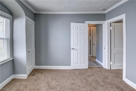 3211 W 116th Street Cleveland OH 44111