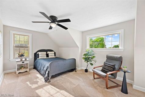 2015 32nd Street NW Canton OH 44709