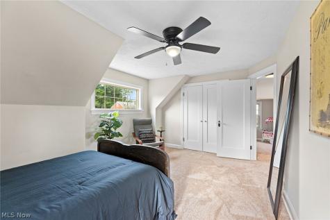 2015 32nd Street NW Canton OH 44709