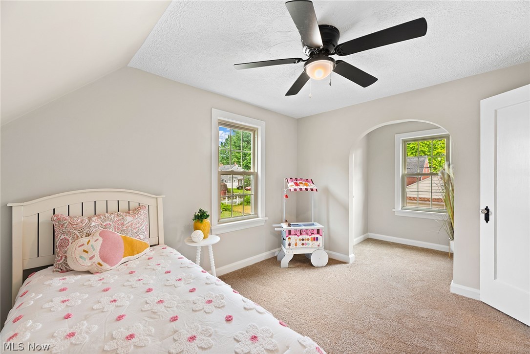 2015 32nd Street NW Canton OH 44709