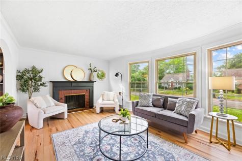 2015 32nd Street NW Canton OH 44709