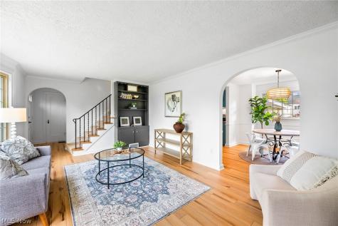 2015 32nd Street NW Canton OH 44709
