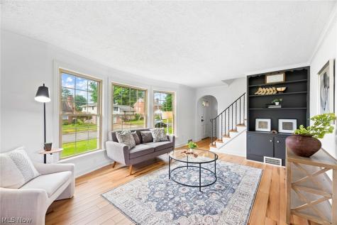 2015 32nd Street NW Canton OH 44709