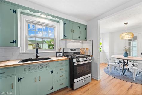 2015 32nd Street NW Canton OH 44709