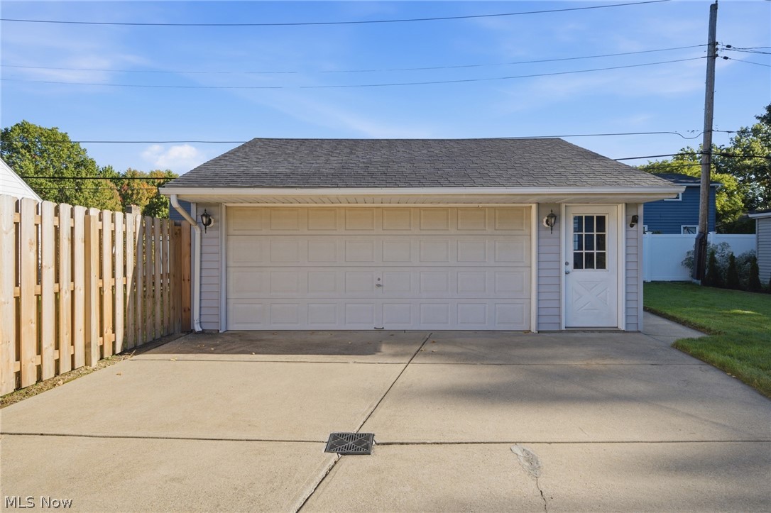 16420 Parklawn Avenue Middleburg Heights OH 44130