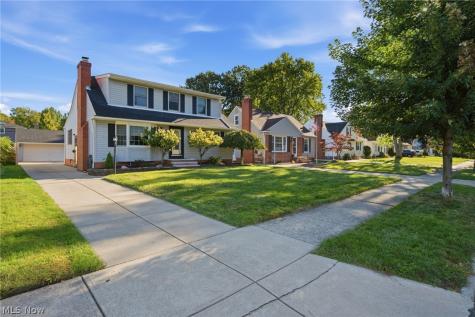 16420 Parklawn Avenue Middleburg Heights OH 44130