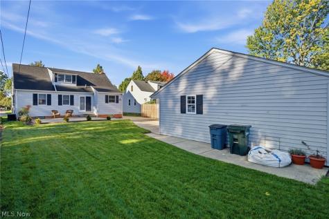 16420 Parklawn Avenue Middleburg Heights OH 44130