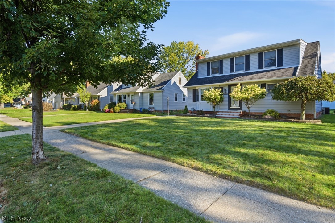16420 Parklawn Avenue Middleburg Heights OH 44130