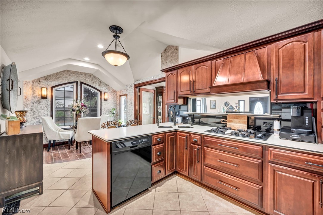 1361 Main Street Lakemore OH 44250