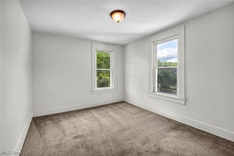 1267 Andrus Street Akron OH 44301