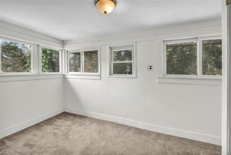 1267 Andrus Street Akron OH 44301