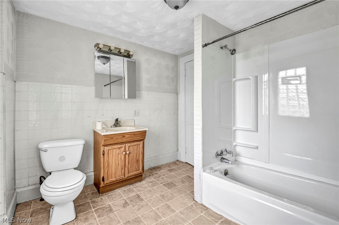 1267 Andrus Street Akron OH 44301