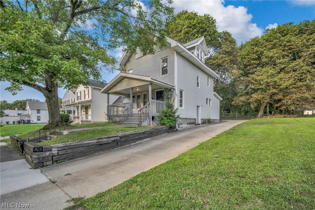 1267 Andrus Street Akron OH 44301