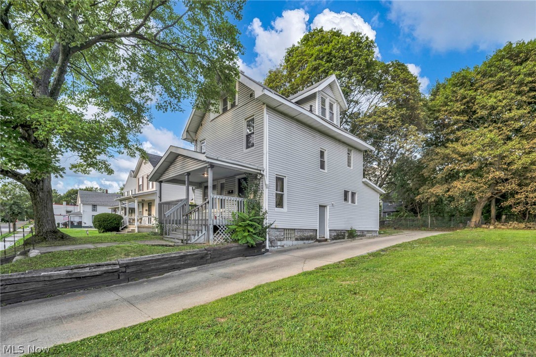 1267 Andrus Street Akron OH 44301