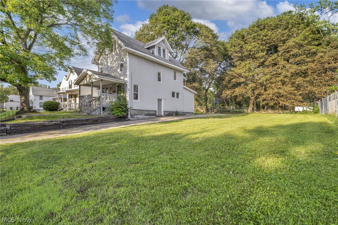 1267 Andrus Street Akron OH 44301