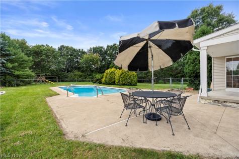39363 Stonefield Place Avon OH 44011