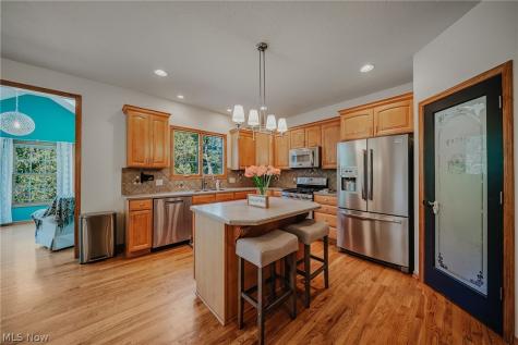 5573 Nettlecreek Avenue NW Massillon OH 44646