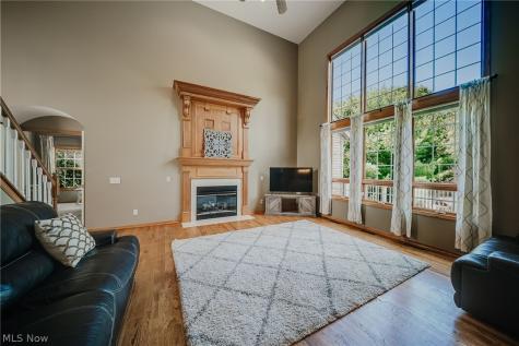 5573 Nettlecreek Avenue NW Massillon OH 44646