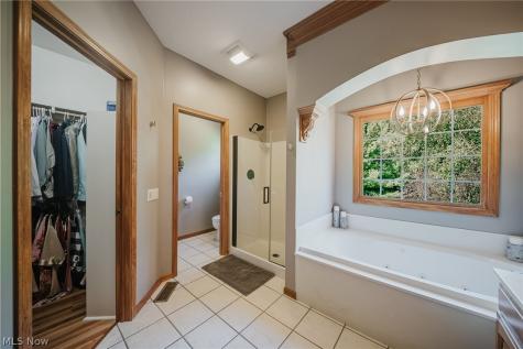 5573 Nettlecreek Avenue NW Massillon OH 44646
