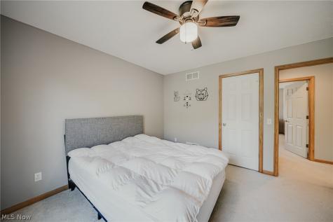 5573 Nettlecreek Avenue NW Massillon OH 44646