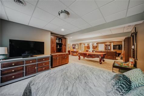 5573 Nettlecreek Avenue NW Massillon OH 44646