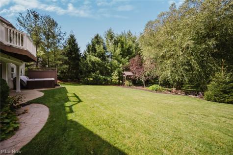 5573 Nettlecreek Avenue NW Massillon OH 44646
