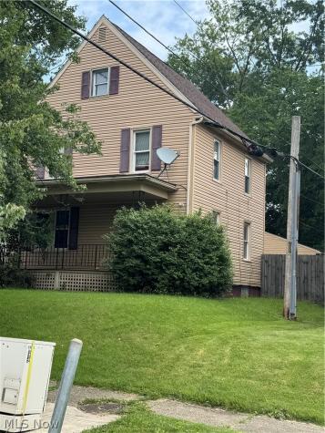1529 Beardsley Street Akron OH 44301