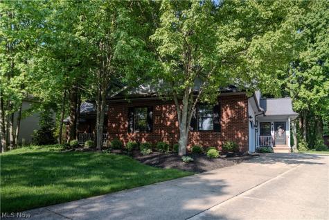 4502 Glen Eagle Drive Brecksville OH 44141