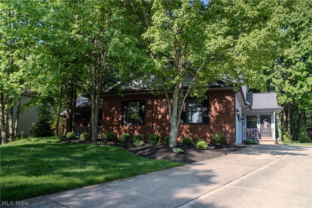 4502 Glen Eagle Drive Brecksville OH 44141