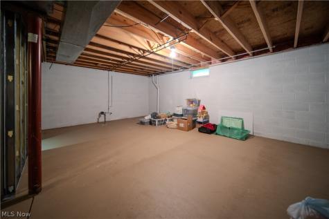 4502 Glen Eagle Drive Brecksville OH 44141