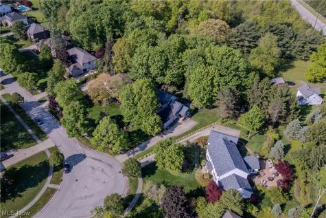 4502 Glen Eagle Drive Brecksville OH 44141